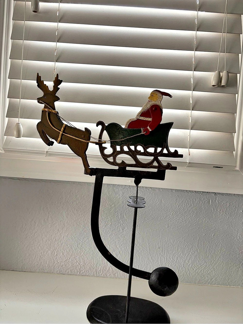Santa Sleigh and Reindeer Sky Hook Balance Toy Holiday Decor